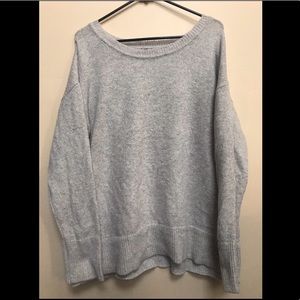 grey long sleeve sweater